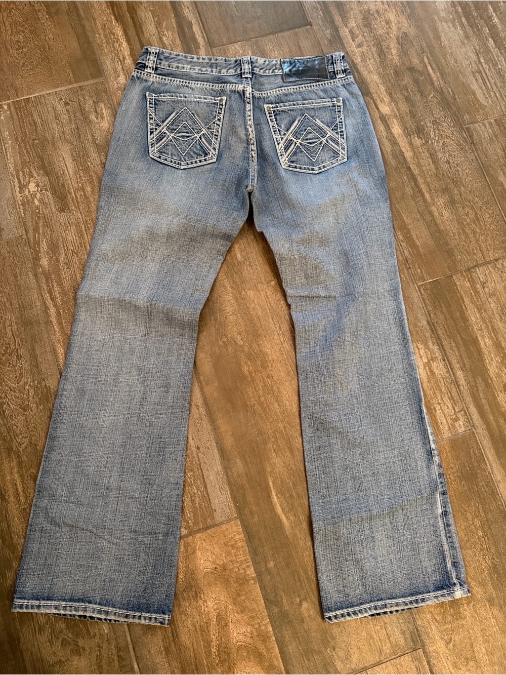 Rock & Roll Cowboy Light Wash Men’s Bootcut Jeans with Embroidered Pockets 34x34